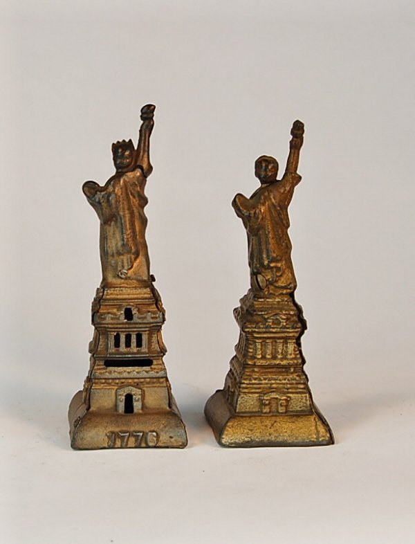 Pair of Statue of Liberty Cast iron banks - 2