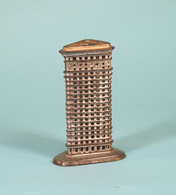 Small Flat Iron cast iron building bank: 5 1/2 inch high (Excellent)