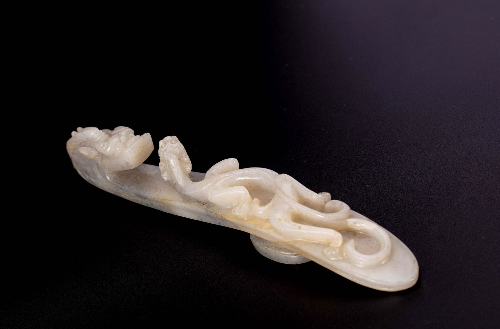 QING JADE DRAGON BELT HOOK (1 of 5)