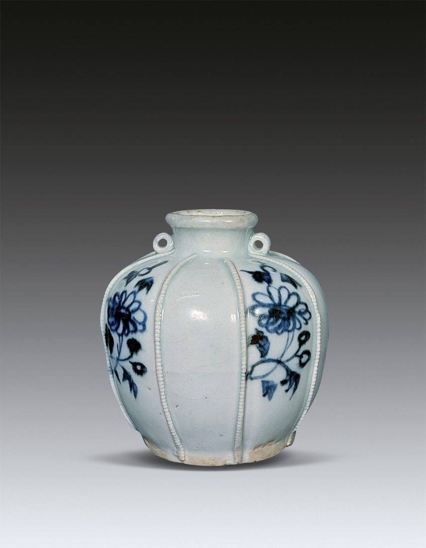 A Chinese Blue and White flower Jar Yuan Dynasty 1723-1735 (1 of 6)