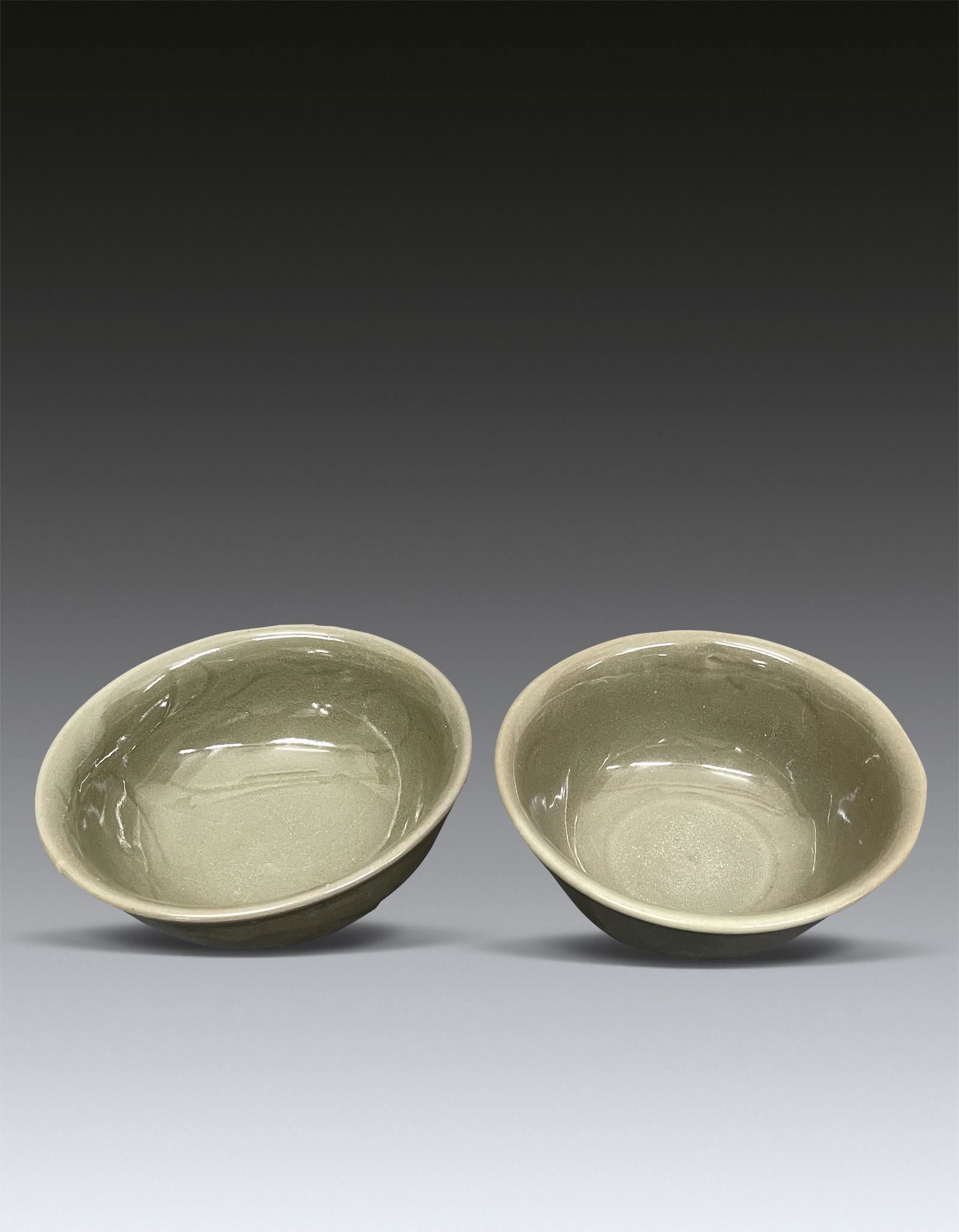 Pair of Celadon Bowl Early Ming Dynasty (1 of 6)