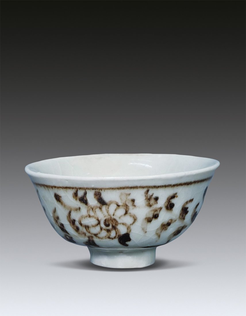 A Chinese Under-glazed Red Flower Bowl Ming Dynasty Hongwu Period (1 of 6)