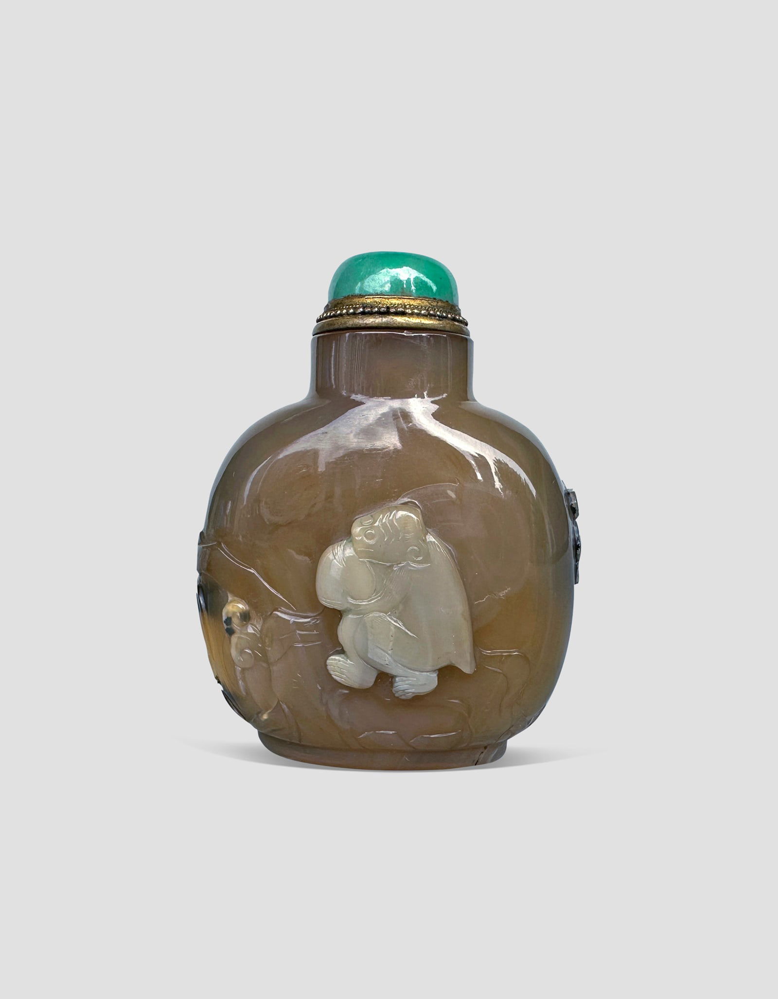 A Chinese Agate Monkey Snuff Bottle Mid Qing Dynasty (1 of 8)