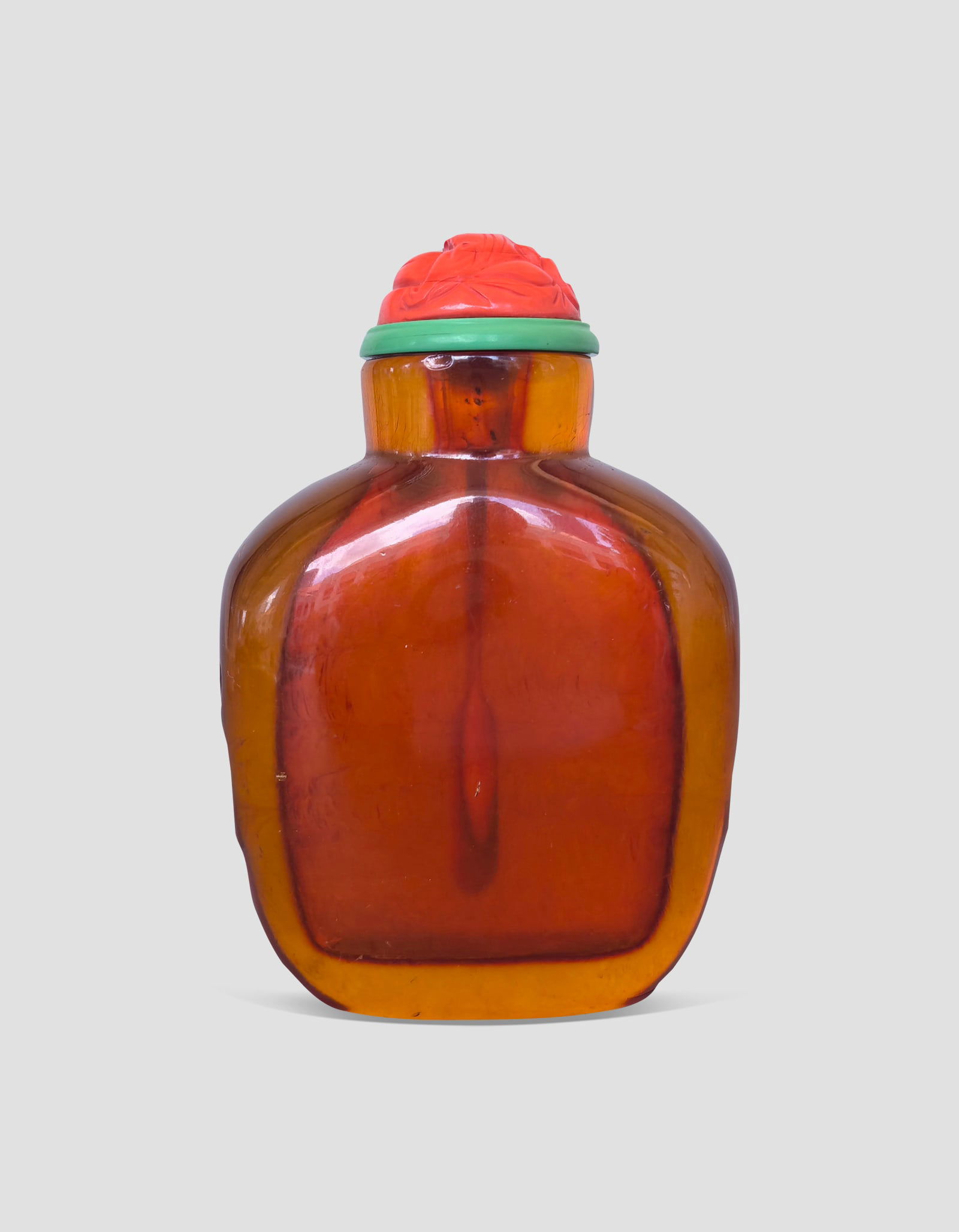A Chinese Amber Fushou Snuff Bottle Mid Qing Dynasty (1 of 7)