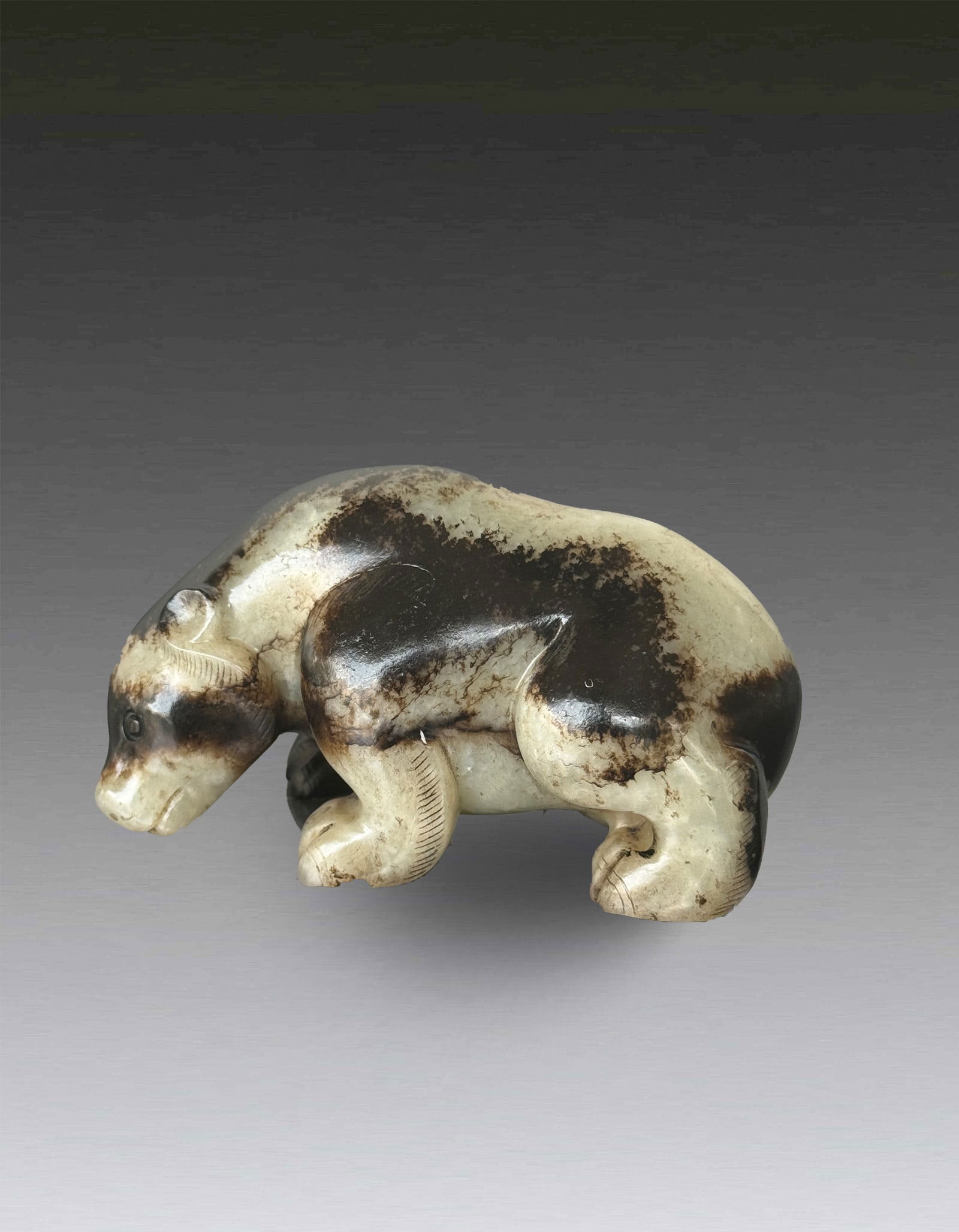 A Chinese White Jade Bear Ming Dynasty or Earilier (1 of 6)