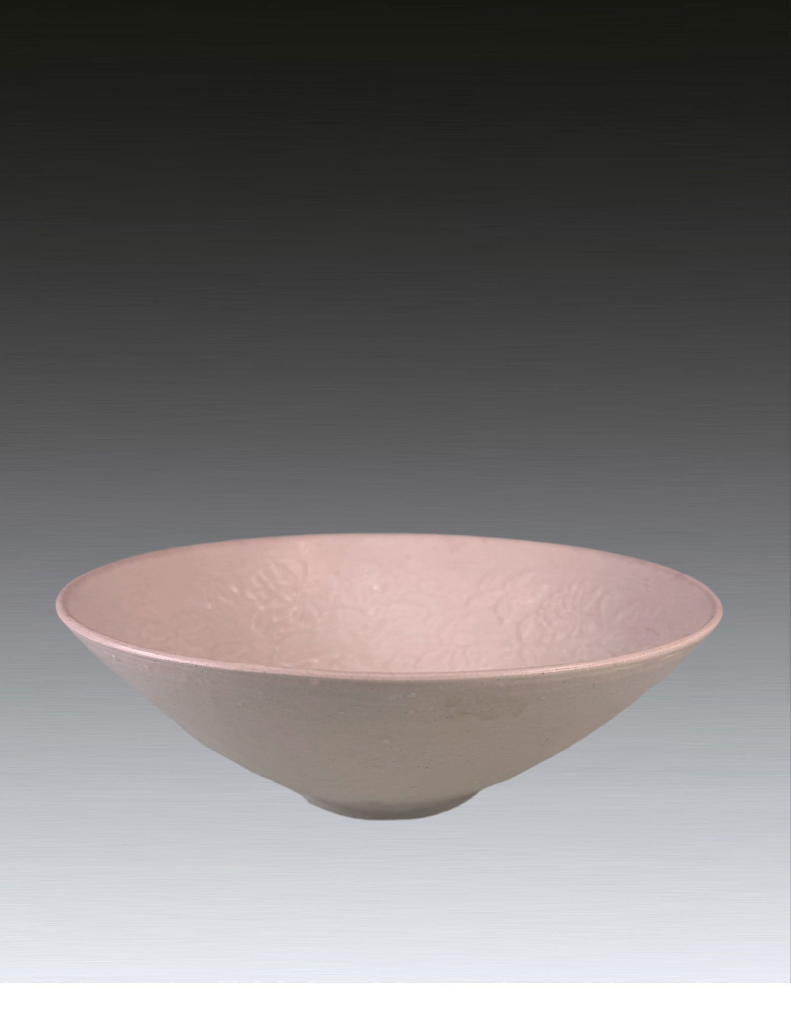 A Chinese White Glazed Flower Bowl Tang Dynasty AD618-907 (1 of 7)