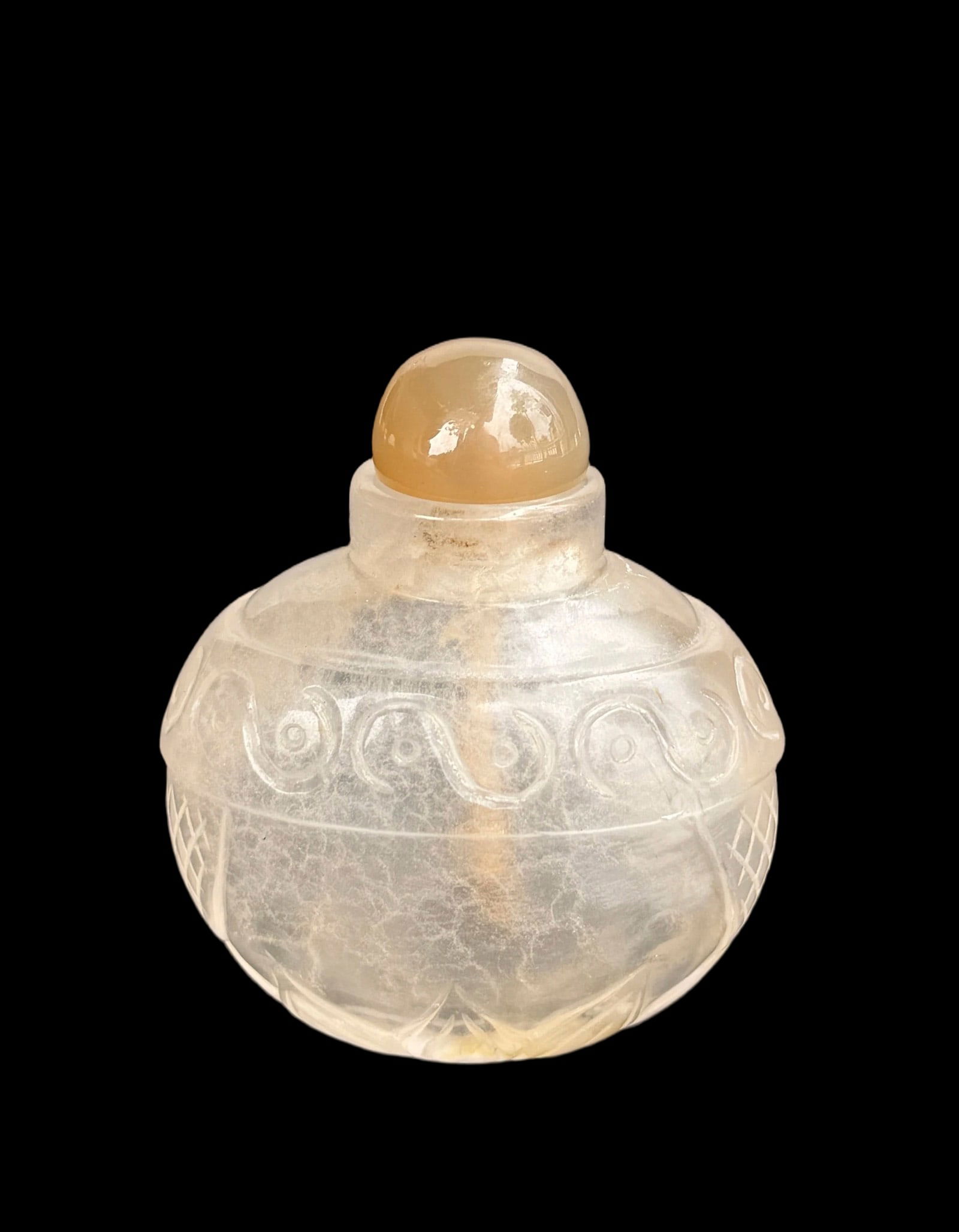 A Chinese Crystal Snuff Bottle Qing Dynasty 1644-1912 (1 of 8)