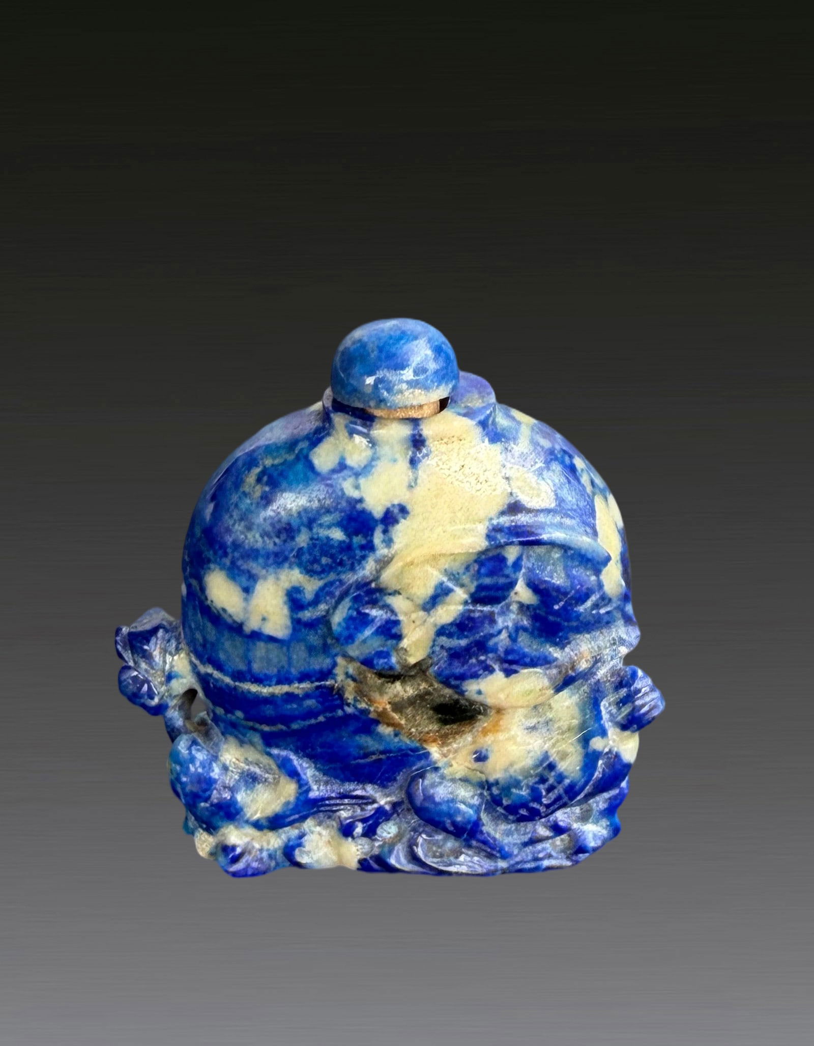 A Chinese Lapis Lazuli Snuff Bottle Qing Dynasty 1644-1912 (1 of 7)