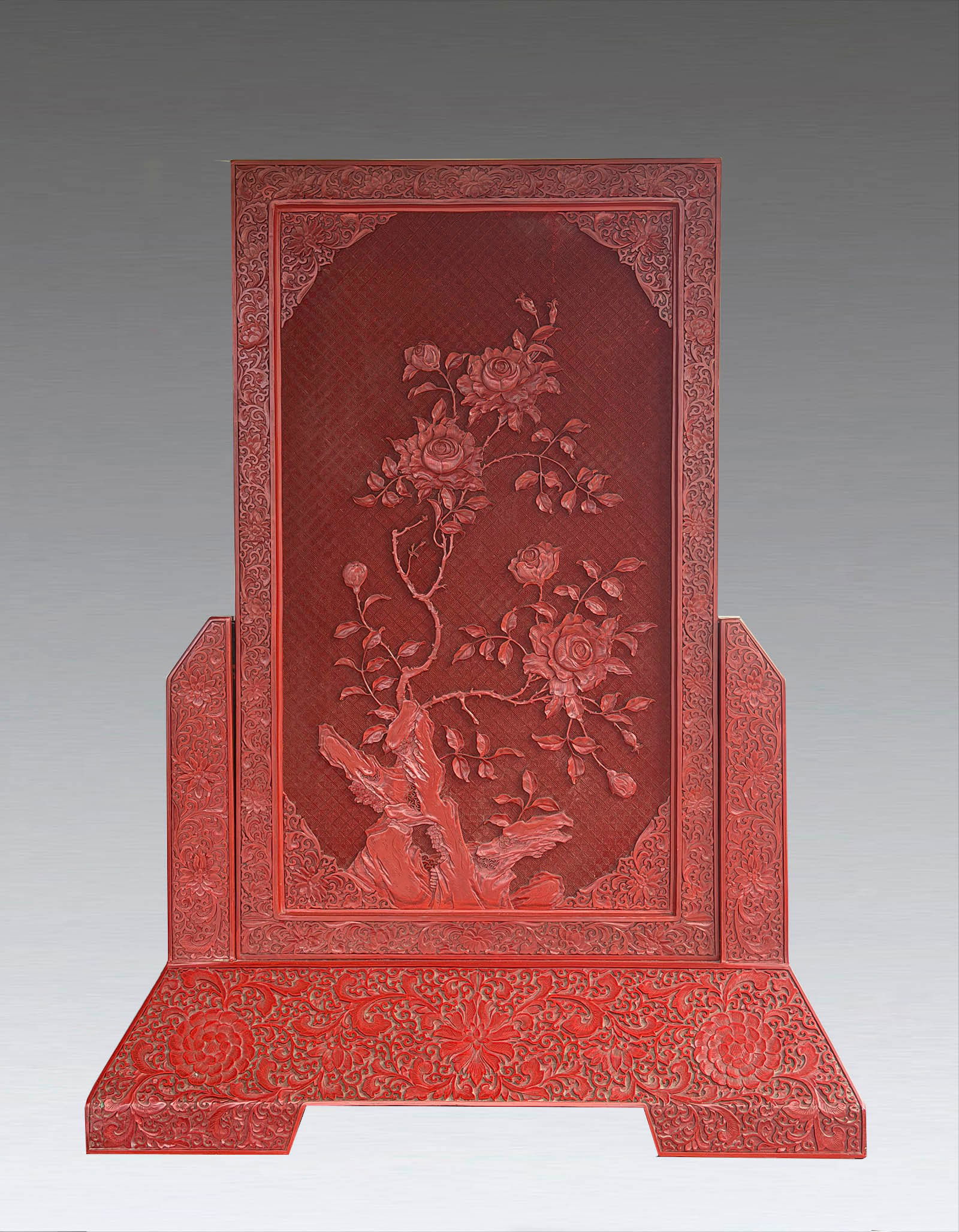 A Chinese Cloud pattern Lacquer Tea Plate Yuan Dynasty 1271-1368 (1 of 12)