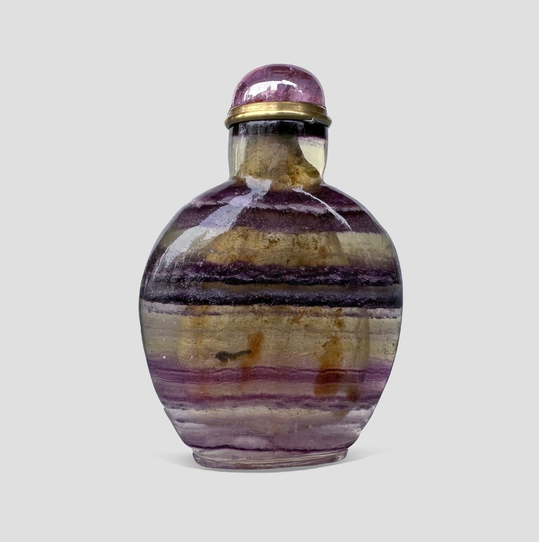 A Natural Amethyst Snuff Bottle Mid-Qing Dynasty (1 of 8)