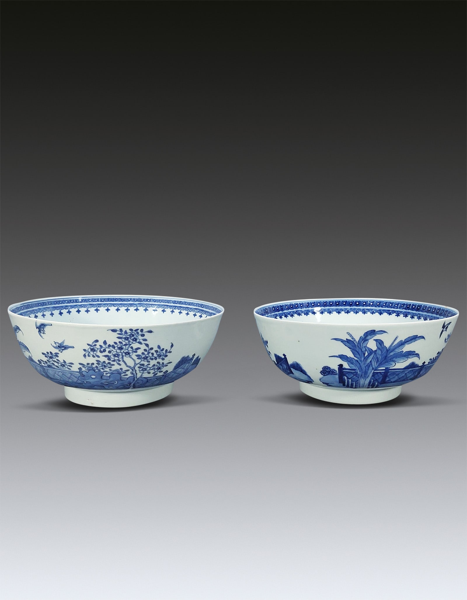Pair of Chinese Blue and White Landscape Bowl Qing qianlong Period 1736-1796 (1 of 8)