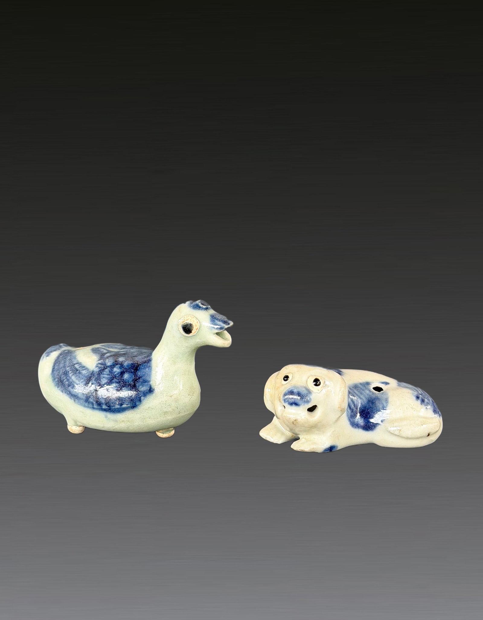 Group of Blue and White Animal Water drop Early Qing Dynasty: 261146 清早期雕瓷青花动物水注一组 Group of Blue and White Animal Water drop Early Qing Dynasty USD600-900 L9x5cm，7x