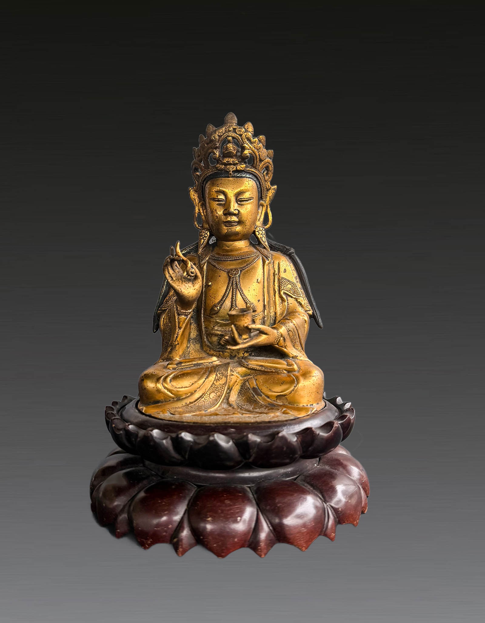 A Chinese Bronze Mahasthamaprapta Bodhisattva Late Ming Early Qing Dynasty: 261167 明末清初大势至菩萨铜造像 A Chinese Bronze Mahasthamaprapta Bodhisattva Late Ming Early Qing Dynasty USD2000-3000 H18cm