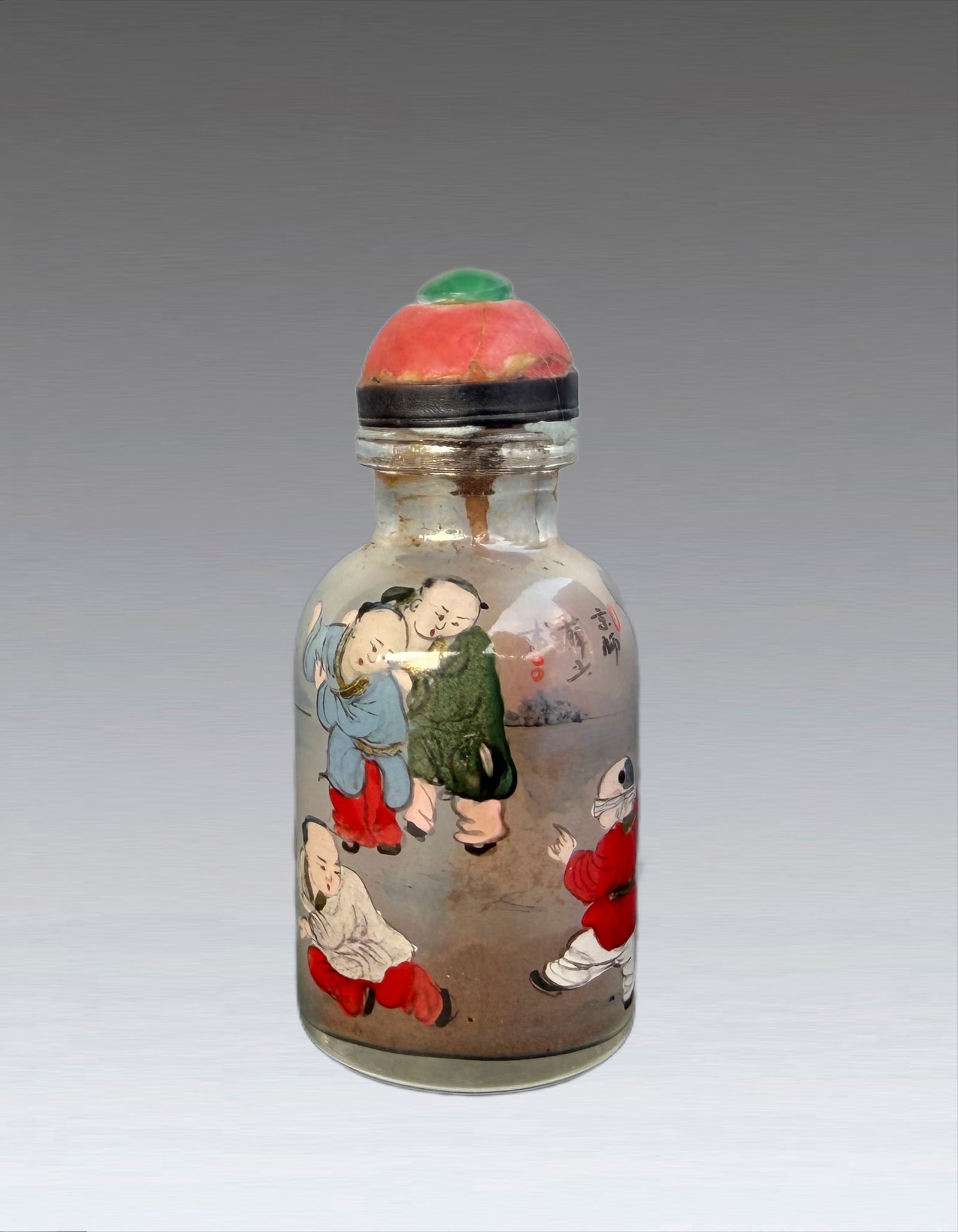 A Chinese inside Painted Snuff Bottle Qing Dynasty 1644-1912: 271086 清内画戏婴图鼻烟壶 A Chinese inside Painted Snuff Bottle Qing Dynasty 1644-1912 USD600-900 H7cm 器形小巧端