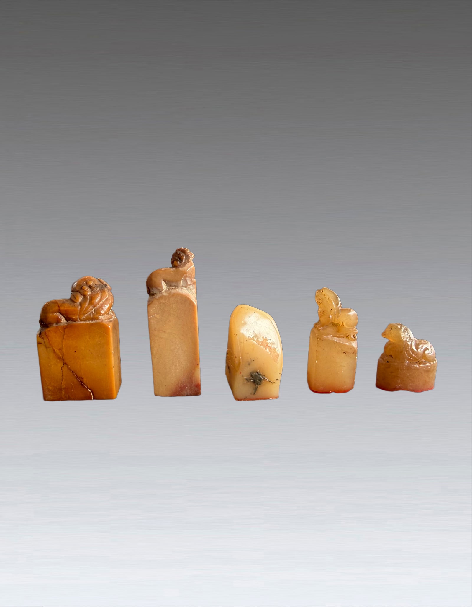 Set of Soap Stone Seal Qing Dynasty: 271129 清各类寿山石狮钮印章一组 Set of Soap Stone Seal Qing Dynasty USD500-800 H5cm