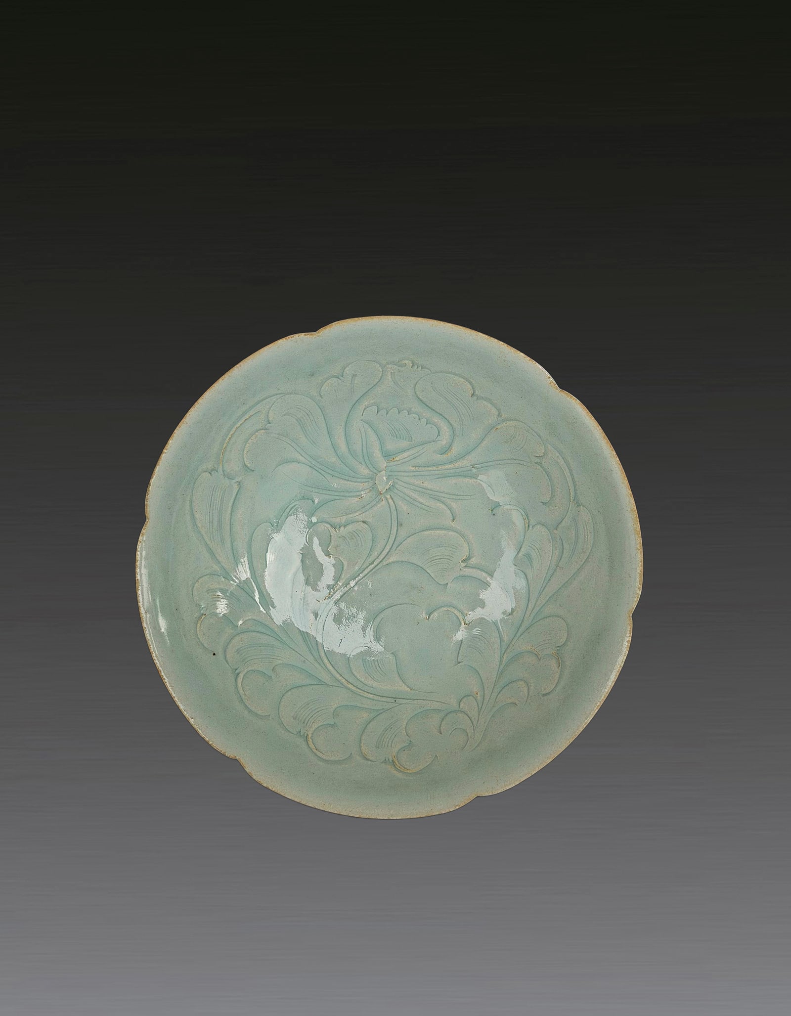 A Chinese Hutian Kiln Qingbai Bowl Song Dynasty 960?C1279: 271166 宋代湖田窑影青刻花纹碗 960–1279 A Chinese Hutian Kiln Qingbai Bowl Song Dynasty 960–1279 来源：&#