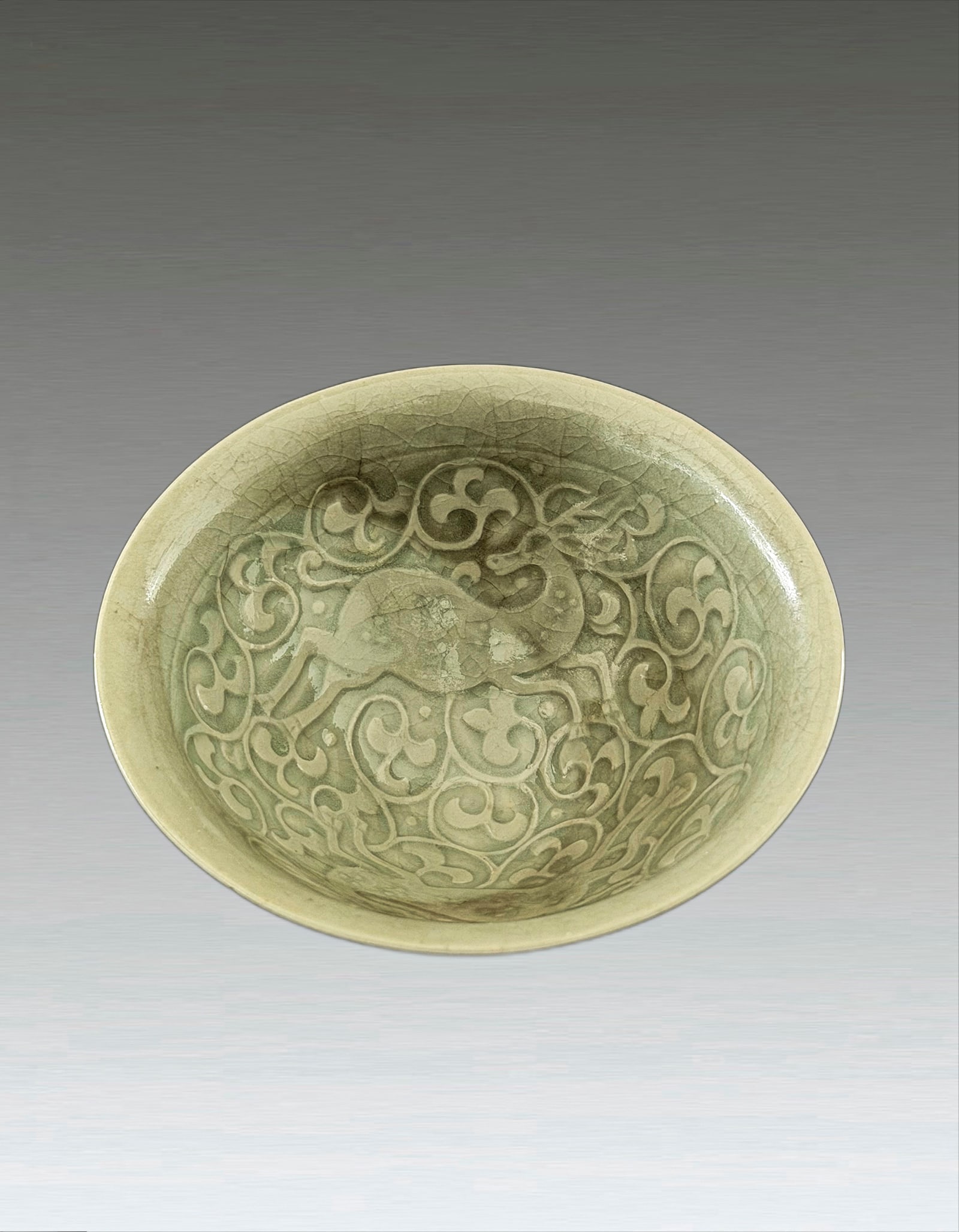 A Chinese Yaozhou kiln Dear Bowl Song Dynasty 960-1279: 271188 宋代耀州窑鹿纹盏 960-1279 A Chinese Yaozhou kiln Dear Bowl Song Dynasty 960-1279 来源：新加坡郭氏