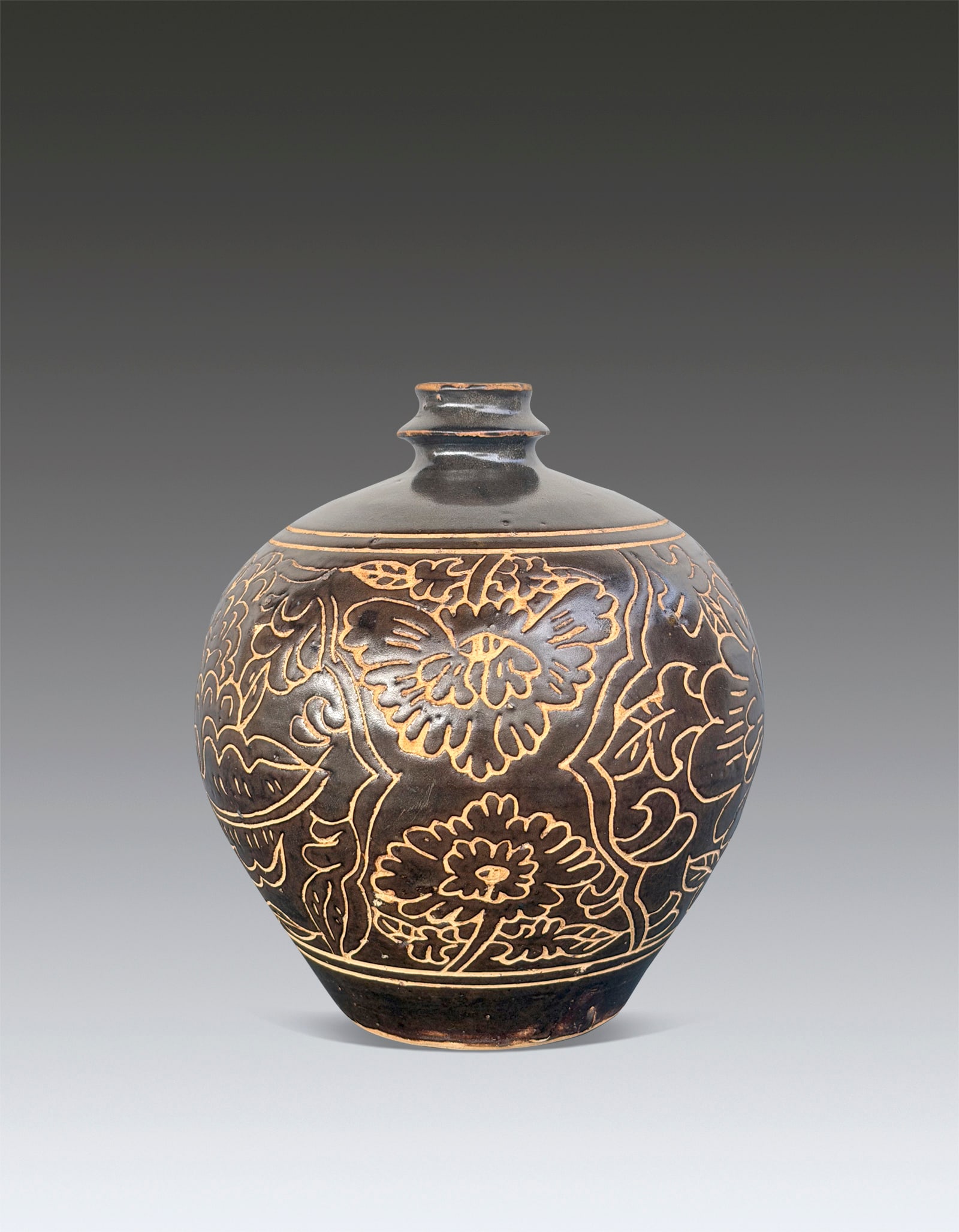 A Chinese Black Vase Jin Dynasty (1 of 8)