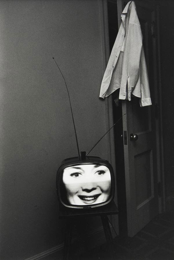 LEE FRIEDLANDER b. 1934 Nashville, 1963 Gelat: LEEFRIEDLANDERb. 1934Nashville, 1963 ΟGelatin silver print, printed 1990s.13 x 8 &#