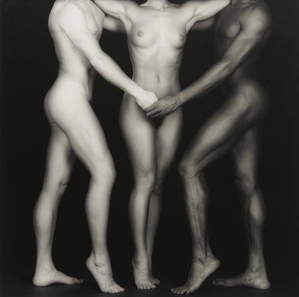 ROBERT MAPPLETHORPE 1946-1989 Ken, Lydia and T: ROBERTMAPPLETHORPE1946-1989Ken, Lydia and Tyler, 1985Gelatin silver print, flush-mounted.15 ×b