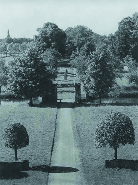 ALBERT RENGER-PATZSCH, 1897-1966 View of Schloss H