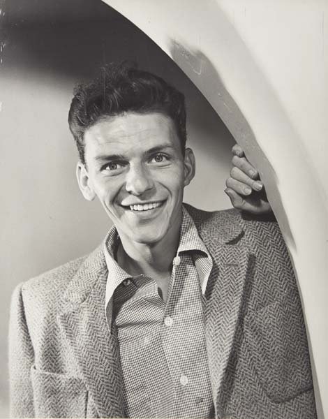 PHILIPPE HALSMAN, 1906-1979 Frank Sinatra in Holly