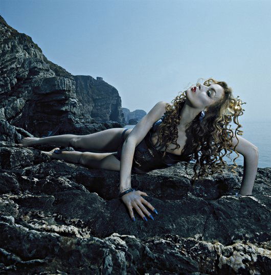 ART DIRECTOR: BRYAN FERRY, PHOTOGRAPHER: GRAHAM HUGH: ART DIRECTOR: BRYAN FERRY, PHOTOGRAPHER: GRAHAM HUGHES, Siren (Alternative shot for Siren album cover), 1975 Digital colour coupler print, printed 2009. 40 x 40 cm. (15 3/4 x 15 3/4 in). Signed by Bry