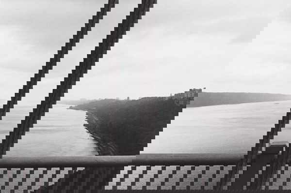 LEE FRIEDLANDER (American, b. 1934) GEORGE WAS: LEEFRIEDLANDER(American, b. 1934)GEORGE WASHINGTON BRIDGE, NJ, 1973gelatin silver print, printed 1978