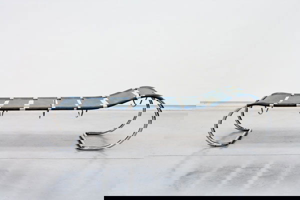 ANTON LORENZ DAYBED, CA. 1931-1935 manufactured: ANTONLORENZDAYBED, CA. 1931-1935manufactured by Thonet;chrome-plated tubular steel, Eisengarn20 x 83