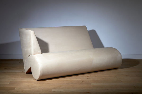 MARTIN SZEKELY "STOLERU" SOFA, CA. 1986 Alcant