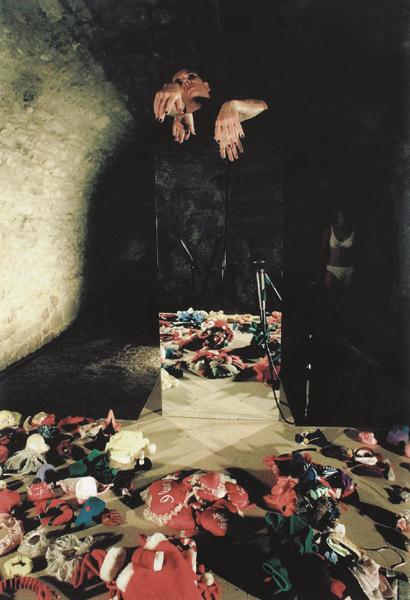 MIKE KELLEY, Runway, 1999: Runway, 1999 Chromogenic print, on smooth photo paper, the full sheet, S. 19 1/2 x 13 1/2 in. (49.5 x 34.3 cm) signed, dated and numbered 10/15 in ink on the reverse, in very good condition, framed. T