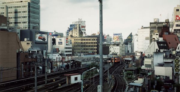 THOMAS STRUTH (b. 1954) City Tracks. Numbere: THOMASSTRUTH(b. 1954)City Tracks.Numbered of ten on the reverse of the backing board. C-print.30 x