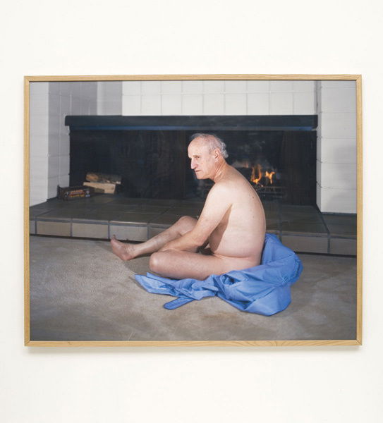 320: MALERIE MARDER (b. 1971) Victor Marder. Signe: MALERIEMARDER(b. 1971)Victor Marder.Signed "Malerie Marder" on a label adhered to the reverse. C-print.