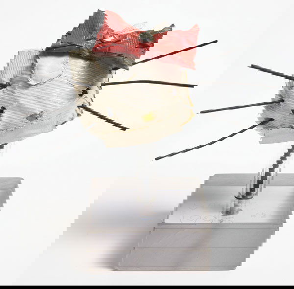 TOM SACHS b. 1966 Hello Kitty, 1996 Colored d: TOMSACHSb. 1966Hello Kitty, 1996Colored duct tape, metal fasteners, plastic and Plexiglas.6 ȕ