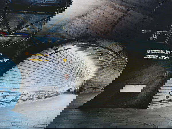 CANDIDA HÖFER b. 1944 U-Bahnstation Theat: CANDIDAHÖFERb. 1944U-Bahnstation Theaterplatz Oslo III, 2000Color photograph.Framed 61 x 76 ¼ in.