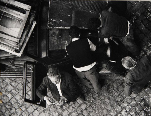 HERBERT LIST 1903-1975 Rome, 1950s Gelatin si: HERBERTLIST1903-1975Rome, 1950sGelatin silver print.8 ½ x 11 in. (21.6 x 28 cm).