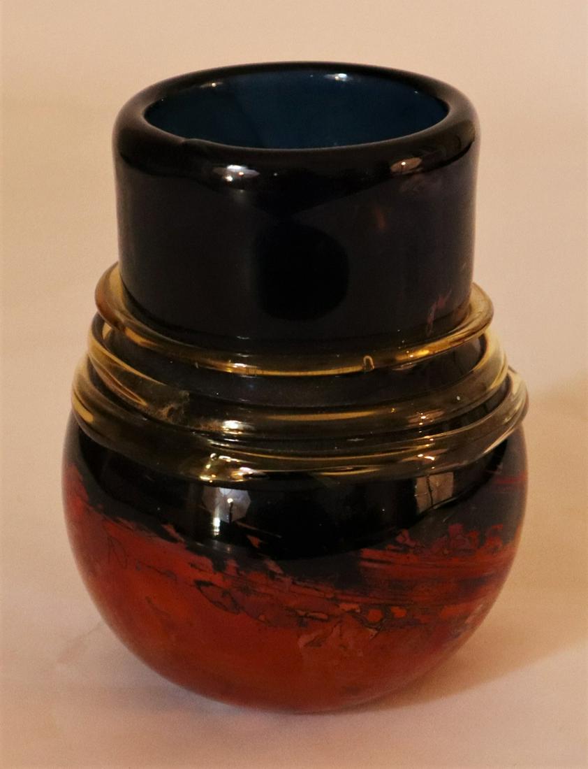 Richard Stauffer, blown glass,: Richard Stauffer, blown glass, Hand Blown Glass signed condition: good, total dimensions: 5.5x4.25 weight in lbs: 2.5