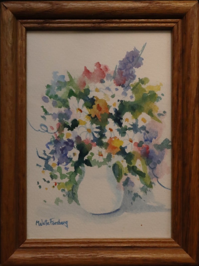 Forsberg, Maleta (1931-2025) watercolor, vase of flowers: Forsberg, Maleta (1931-2025) watercolor, vase of flowers, signed Maleta Forsberg in lower left, good condition, not examined out of frame, image size: 7 x 5 inches. Maleta Forsberg (1931-2025) was act