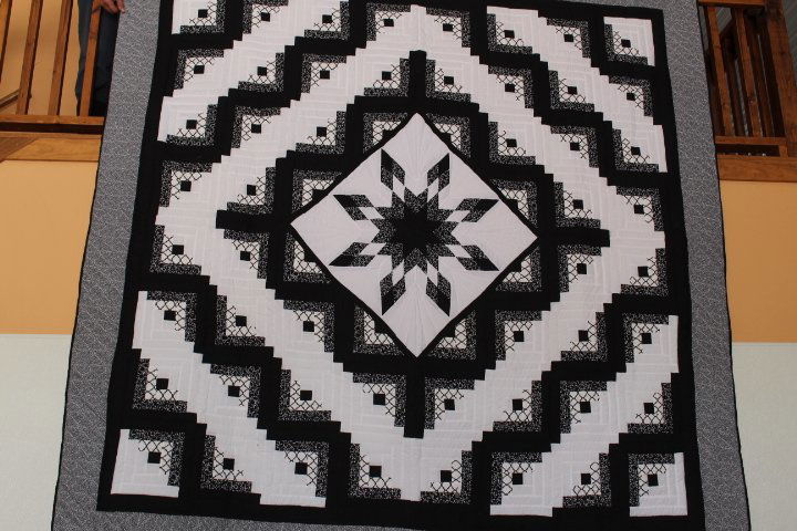 Log Cabin Star Quilt 100 X 108 Black and White Log: Log Cabin Black and White Quilt Handmade 100" X 108" Darker Spots on photos are shadows. Please look at photos Color may vary due to