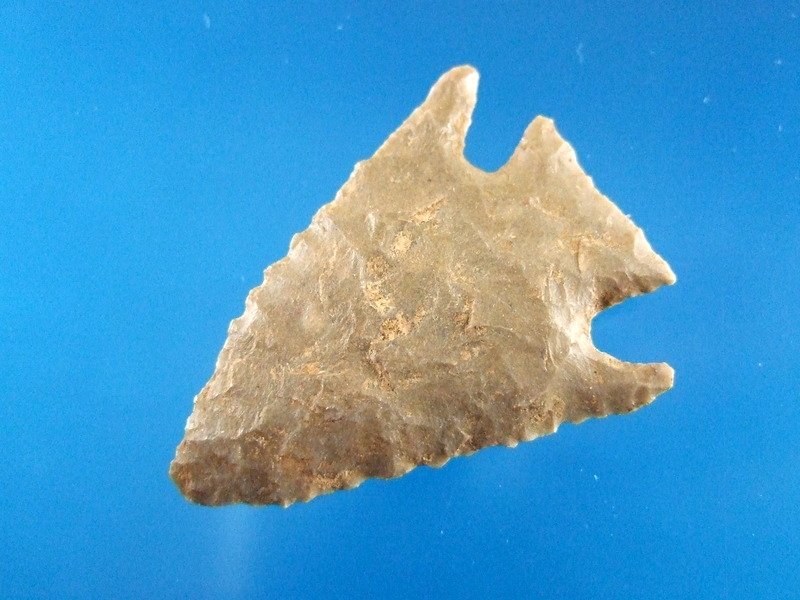 1 1/2" Pinetree Corner Notched Point Hornstone (1 of 2)