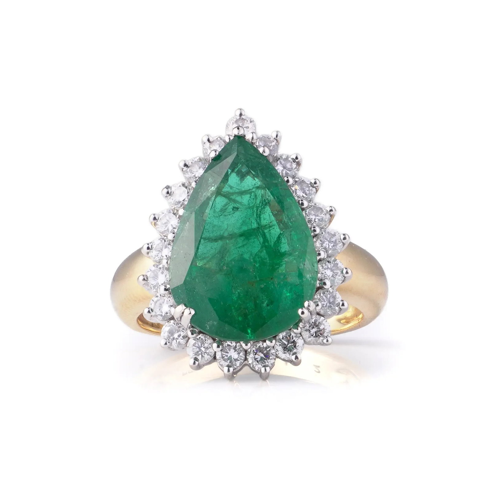 Vintage 18KT Gold Cluster ring with 6ct Natural Emerald & Diamonds: A striking vintage emerald and diamond cluster ring crafted in 18KT yellow gold, dating to approximately the 1970s. The ring is centred with a large pear-shaped natural emerald weighing approximately 