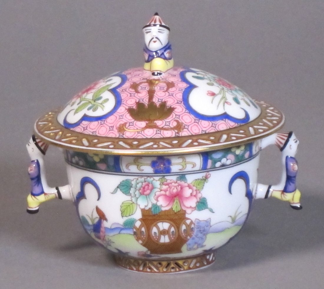 "Herend Hvngary'" hand painted fine china sugar bowl (1 of 9)