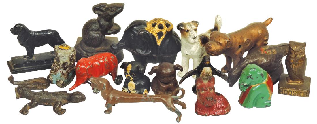 Cast iron animals (16), includes mouse bookend, Hoosier: Cast iron animals (16), includes mouse bookend, Hoosier Owl, Elpeco Dog, elephant incense burner, etc., elephant on wheels is cast aluminum, all in VG & Exc cond, up to 3"H.
