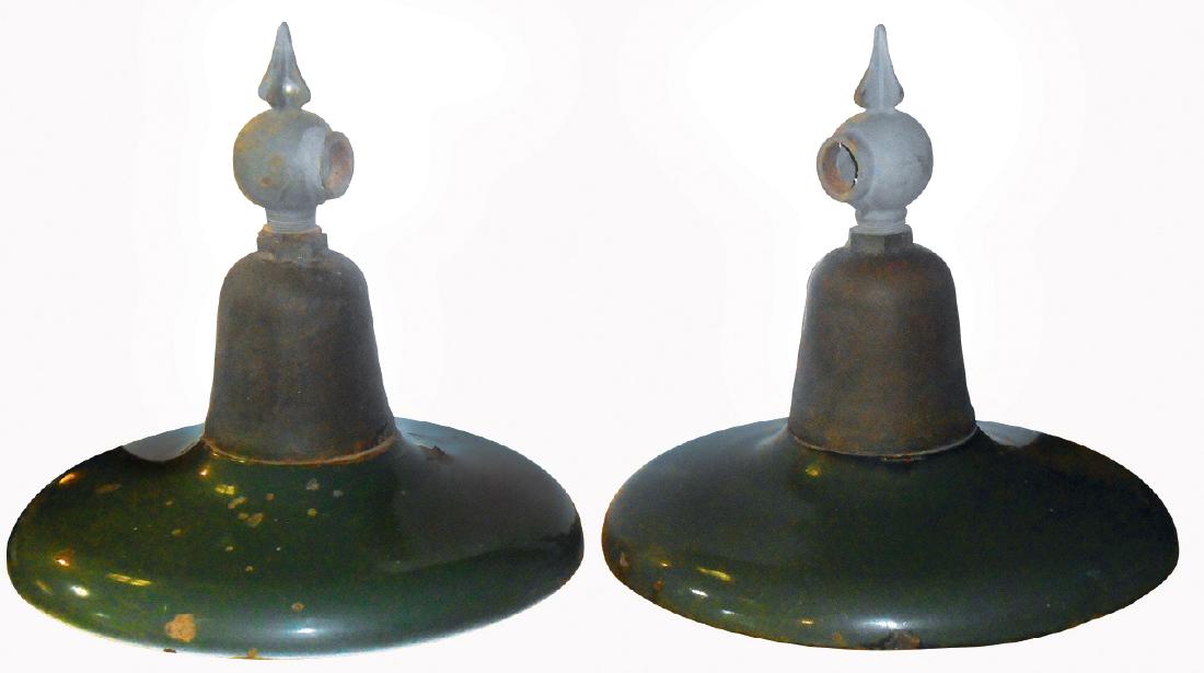 Service station lights (2), green & white porcelain (1 of 1)