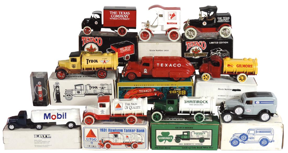 Automotive banks & gas pump (11), Ertl banks, die cast (1 of 1)