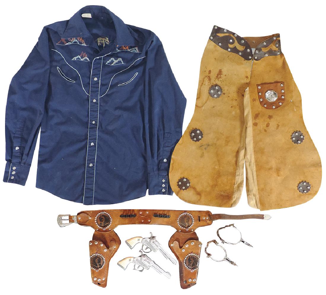 Cowboy clothing & accessories (4), 3-tone leather chaps (1 of 2)