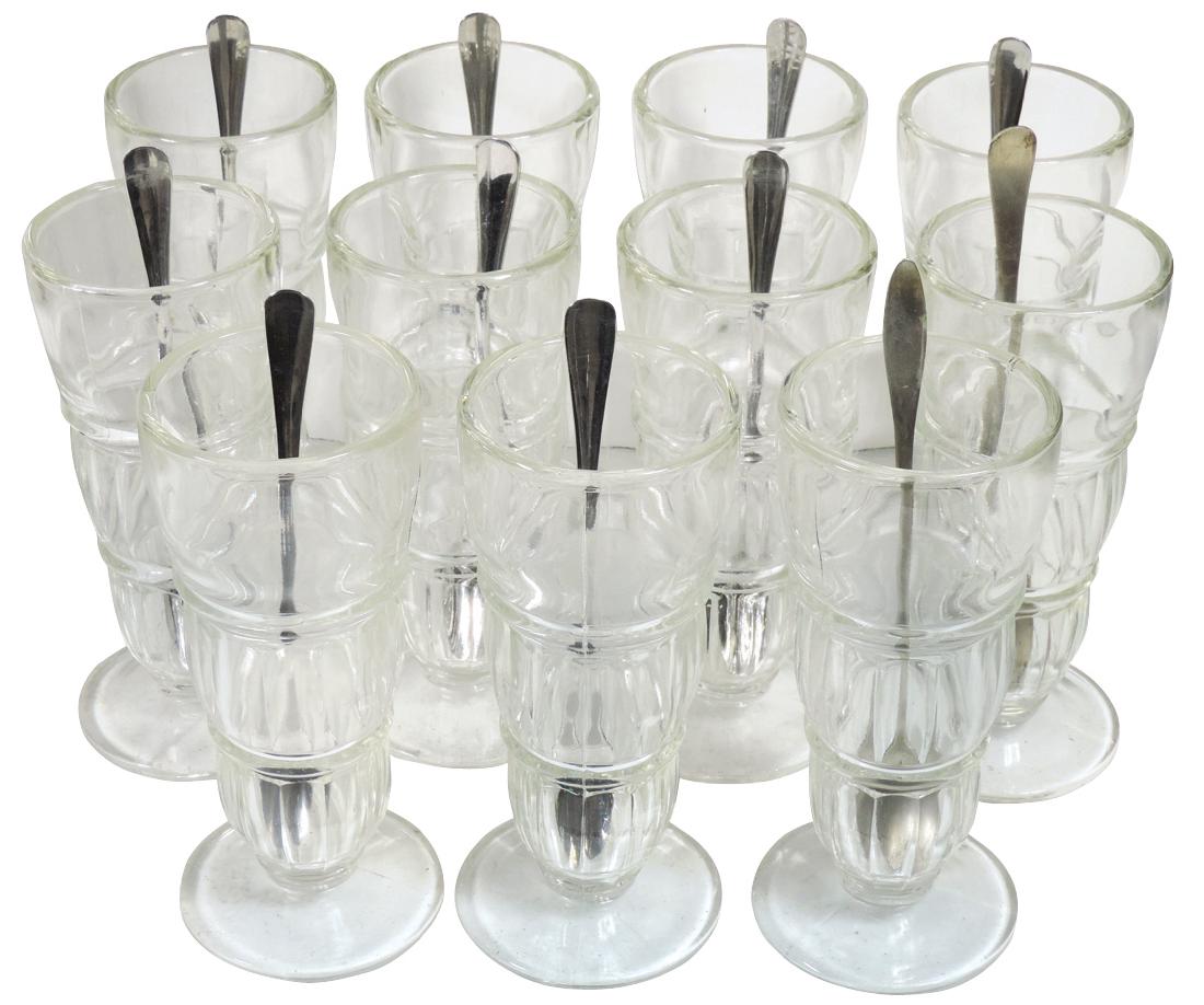 Soda fountain malt machine & glasses (12), Hamilton (1 of 2)