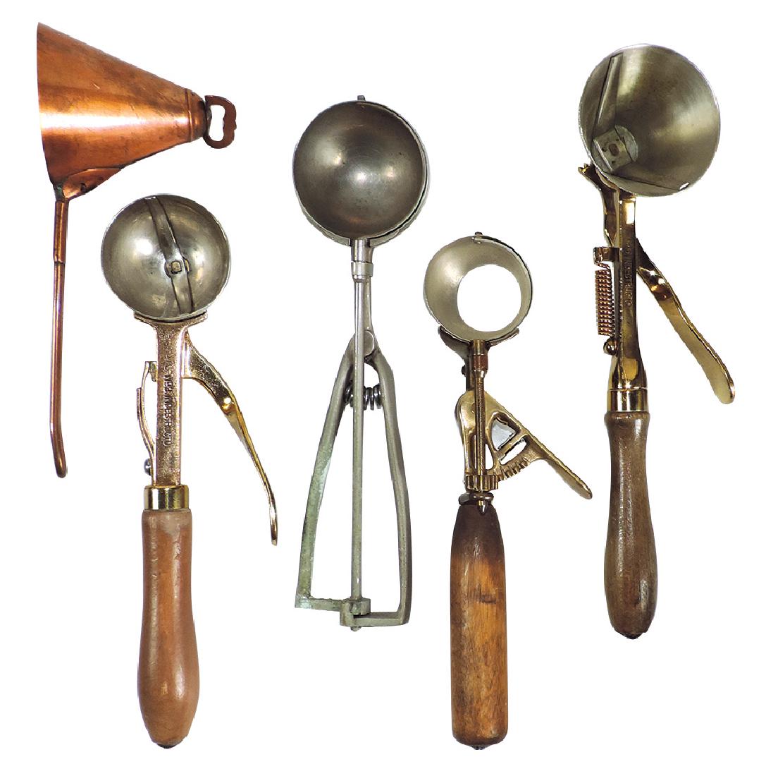 Ice cream dippers (5), assorted round & conical, (1 of 1)