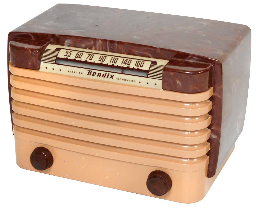 Radio, Bendix, Model 114, plastic, marbled brown & tan, (1 of 1)