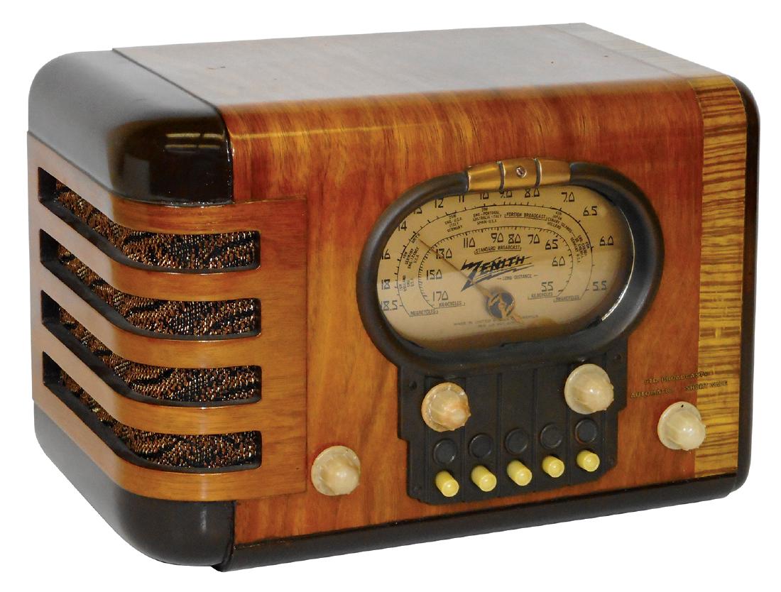 Radio, Zenith, Model 5S319, wood veneer, c.1939, VG+ (1 of 1)